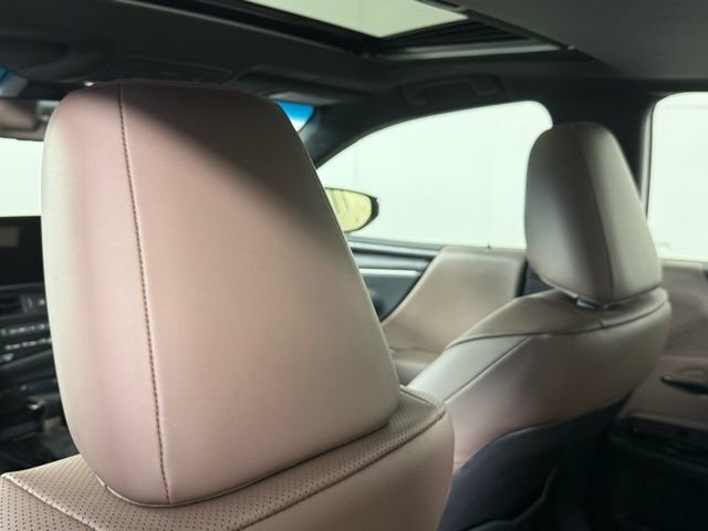 Certified 2025 Lexus ES 300h 300h w/ Premium Package image 24