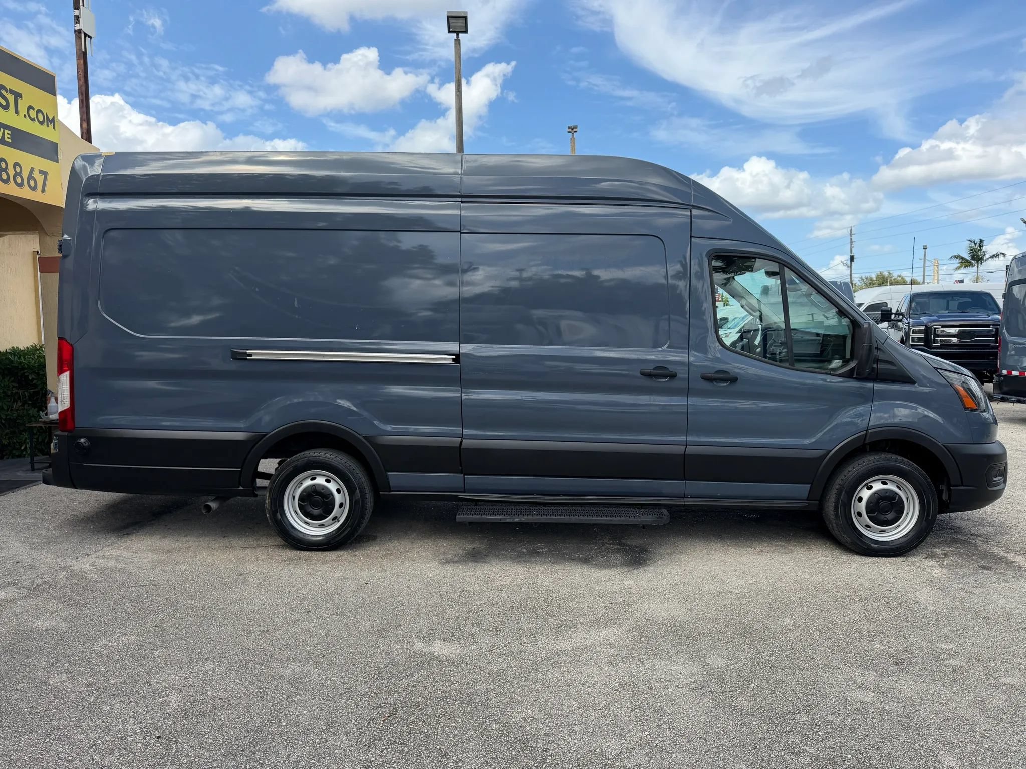 Used 2020 Ford Transit 250 148 High Roof Extended RWD image 7