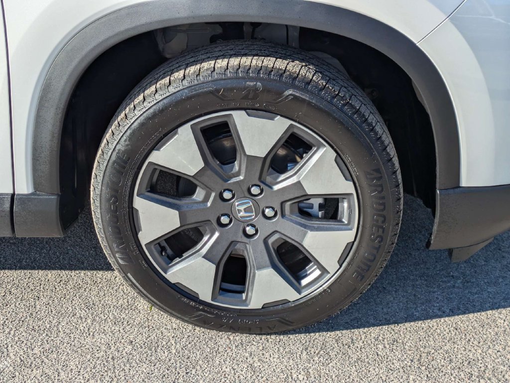 Used 2026 Honda Pilot Elite image 11