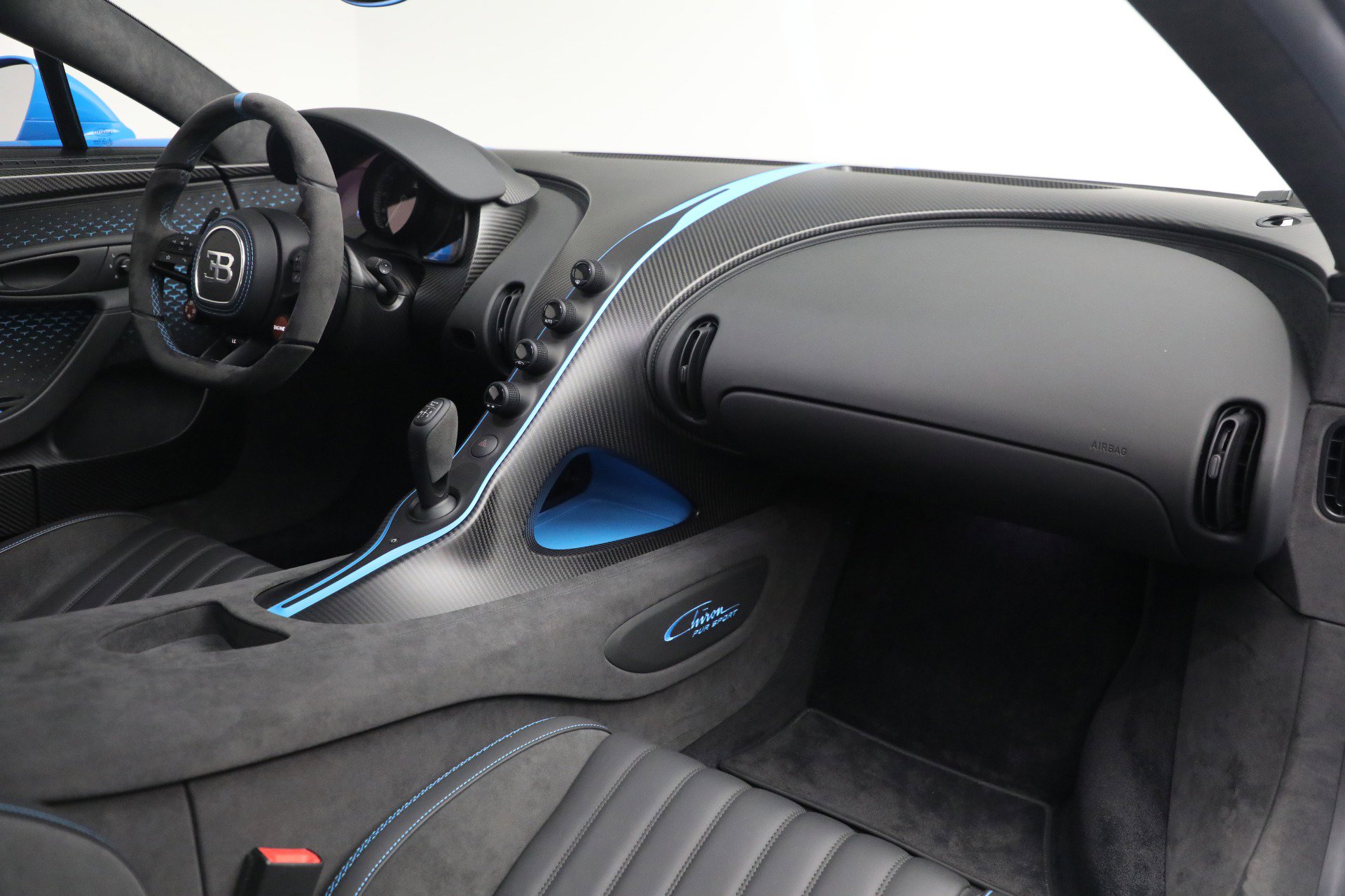 Used 2021 Bugatti Chiron Pur Sport image 23