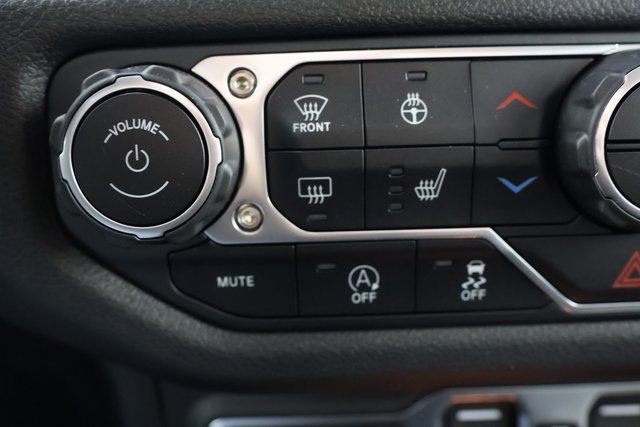 Used 2025 Jeep Wrangler Willys image 15