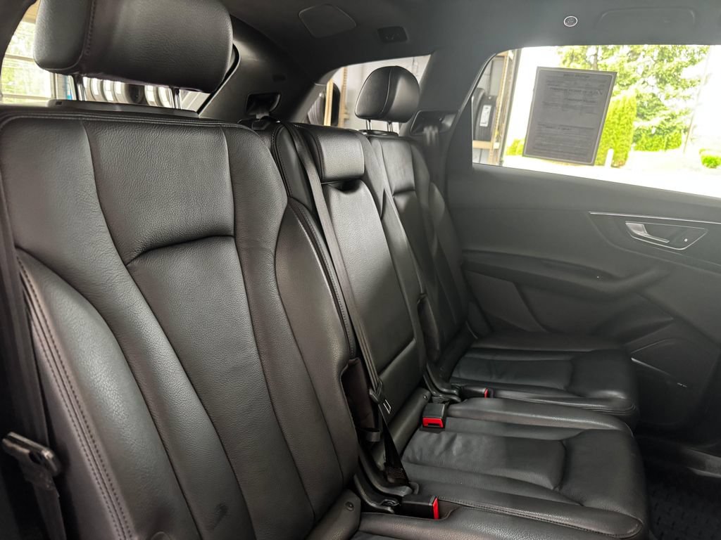 Used 2019 Audi Q7 3.0T Premium Plus w/ Premium Plus Package AWD/4WD image 28