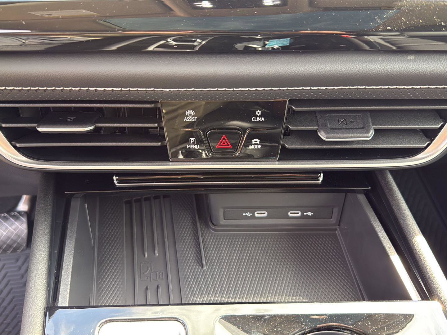 New 2026 Volkswagen Atlas SE image 15