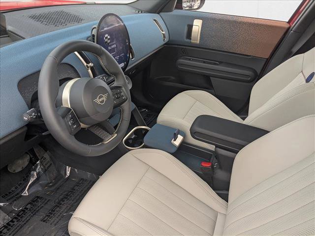 Certified 2025 MINI Cooper Countryman SE image 8