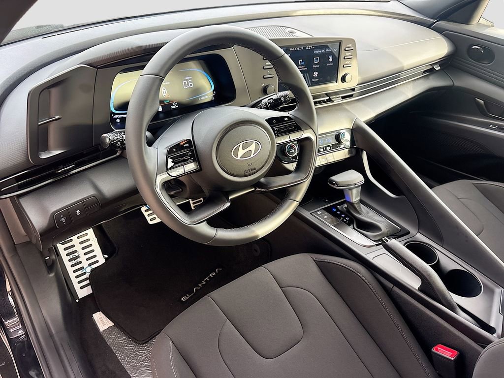 Certified 2026 Hyundai Elantra Sport image 9