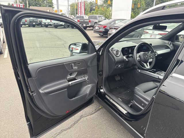 Used 2022 Mercedes-Benz GLB 250 image 9