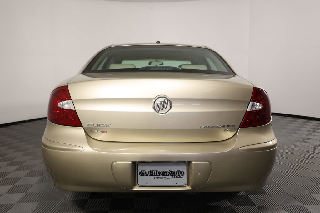 Used 2005 Buick LaCrosse CXL image 3