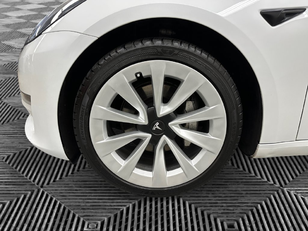 Used 2023 Tesla Model 3 Standard Range RWD image 14