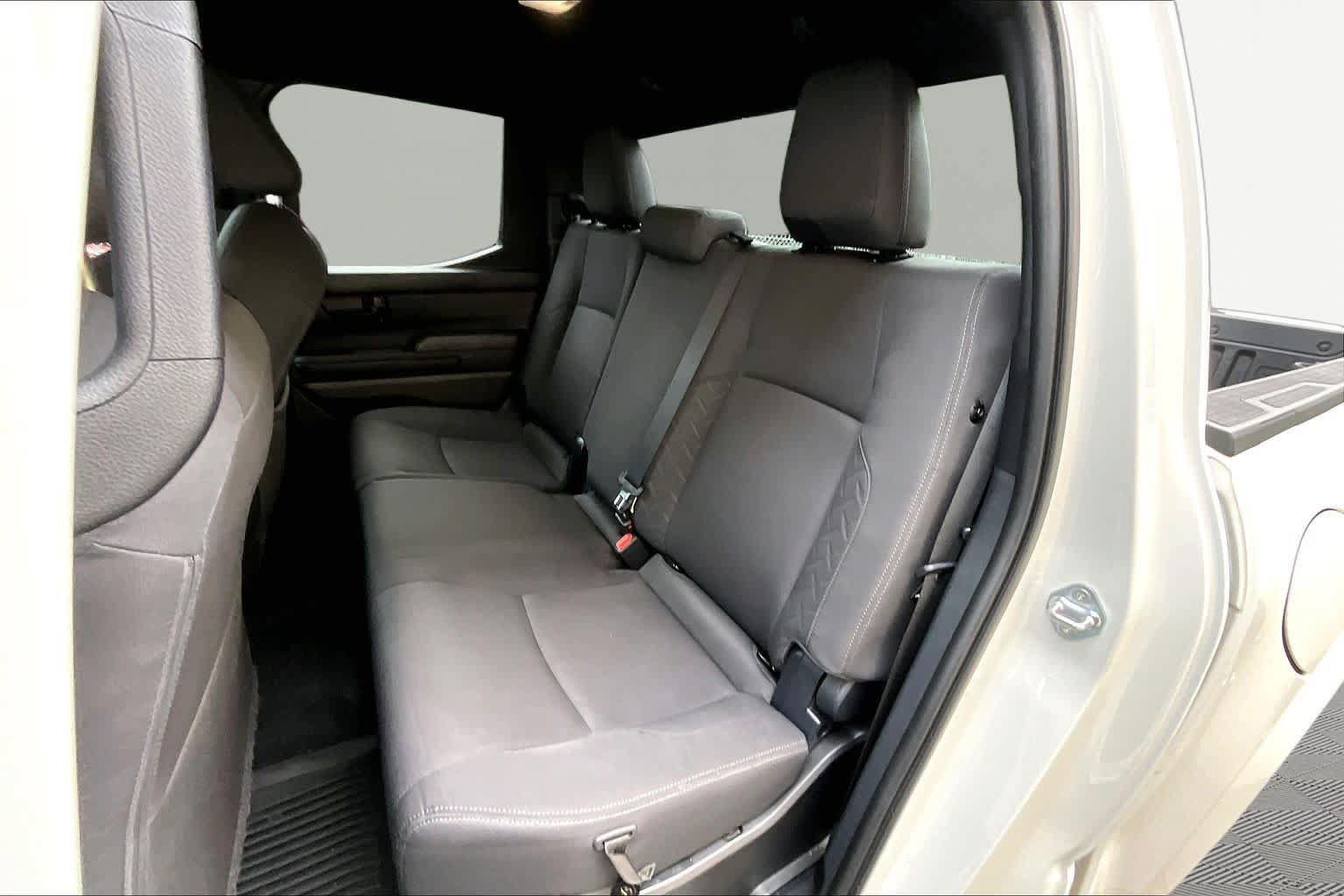 Certified 2024 Toyota Tacoma SR AWD/4WD image 21