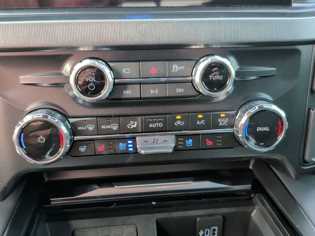 New 2026 Ford F250 Platinum w/ FX4 Off-Road Package image 31