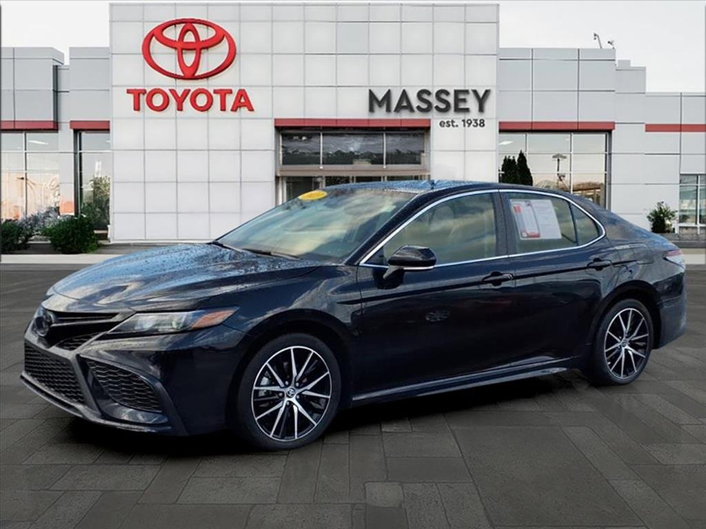 Used 2023 Toyota Camry SE image 7