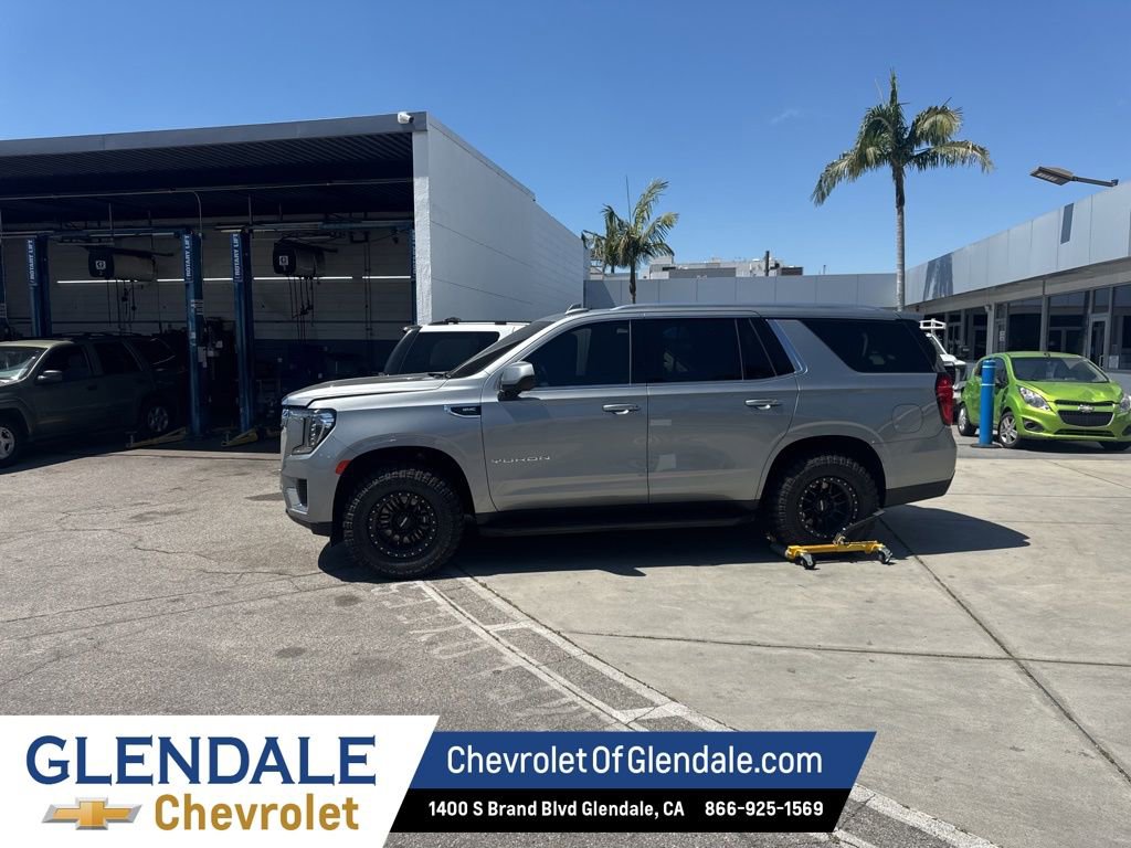 Certified 2024 GMC Yukon SLE w/ Gmc Pro Safety Plus Package AWD/4WD image 2