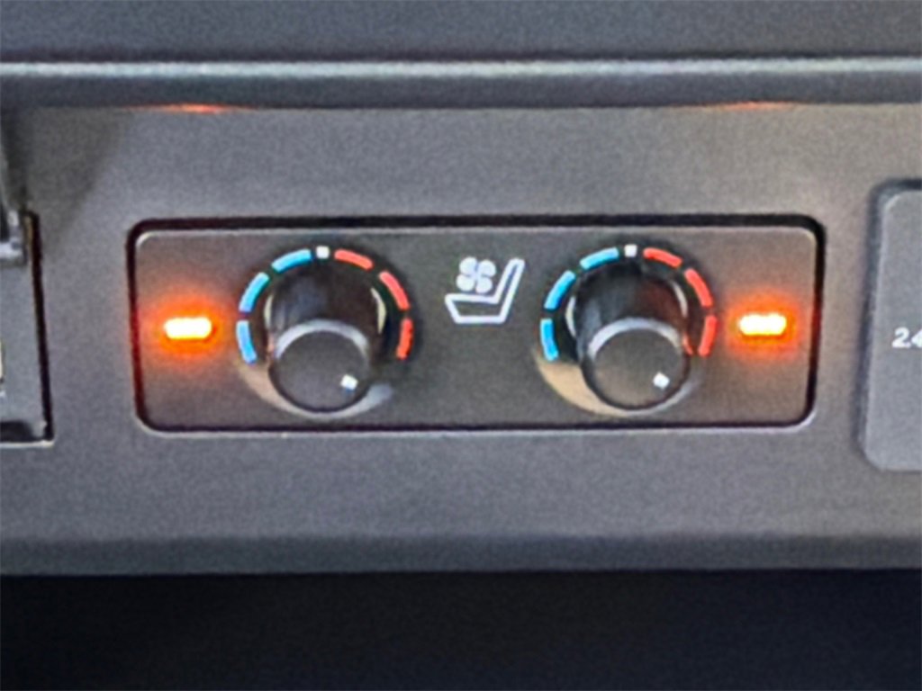 Used 2024 Toyota 4Runner Limited image 30