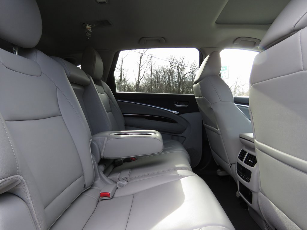 Used 2016 Acura MDX SH-AWD w/ Technology Package image 16