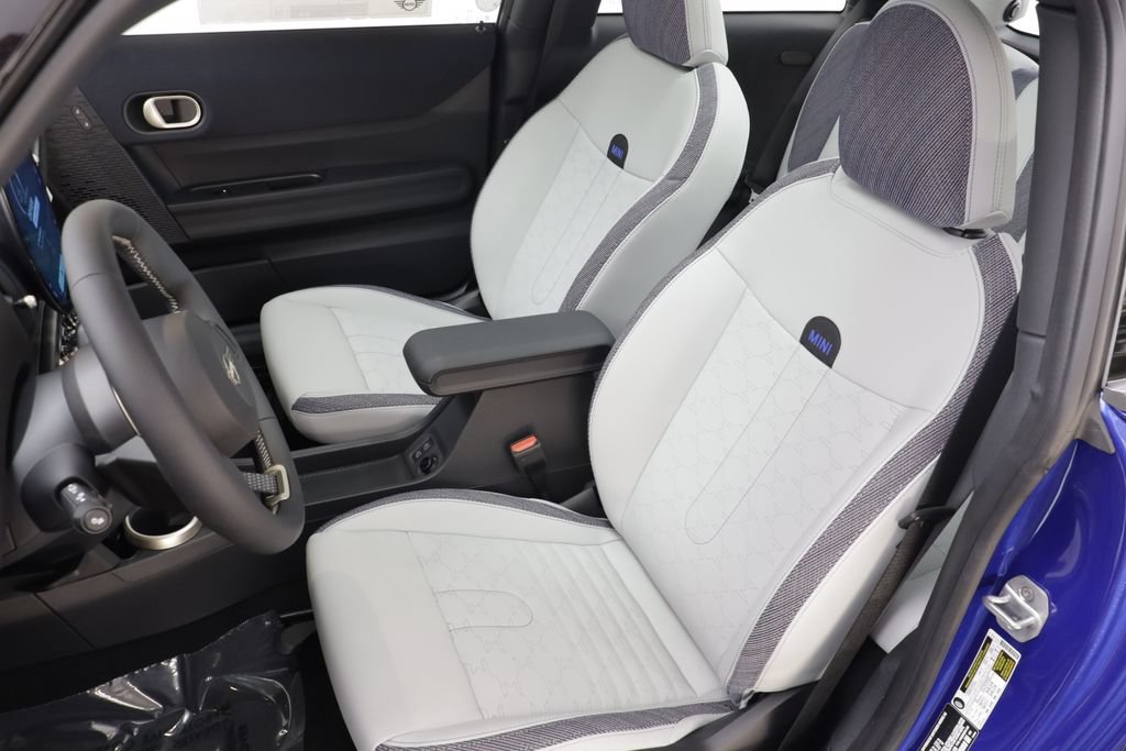 New 2026 MINI Cooper 2-Door Hardtop FWD image 14