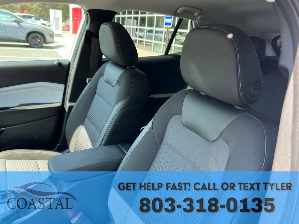 Used 2025 Chevrolet Trax LT image 10