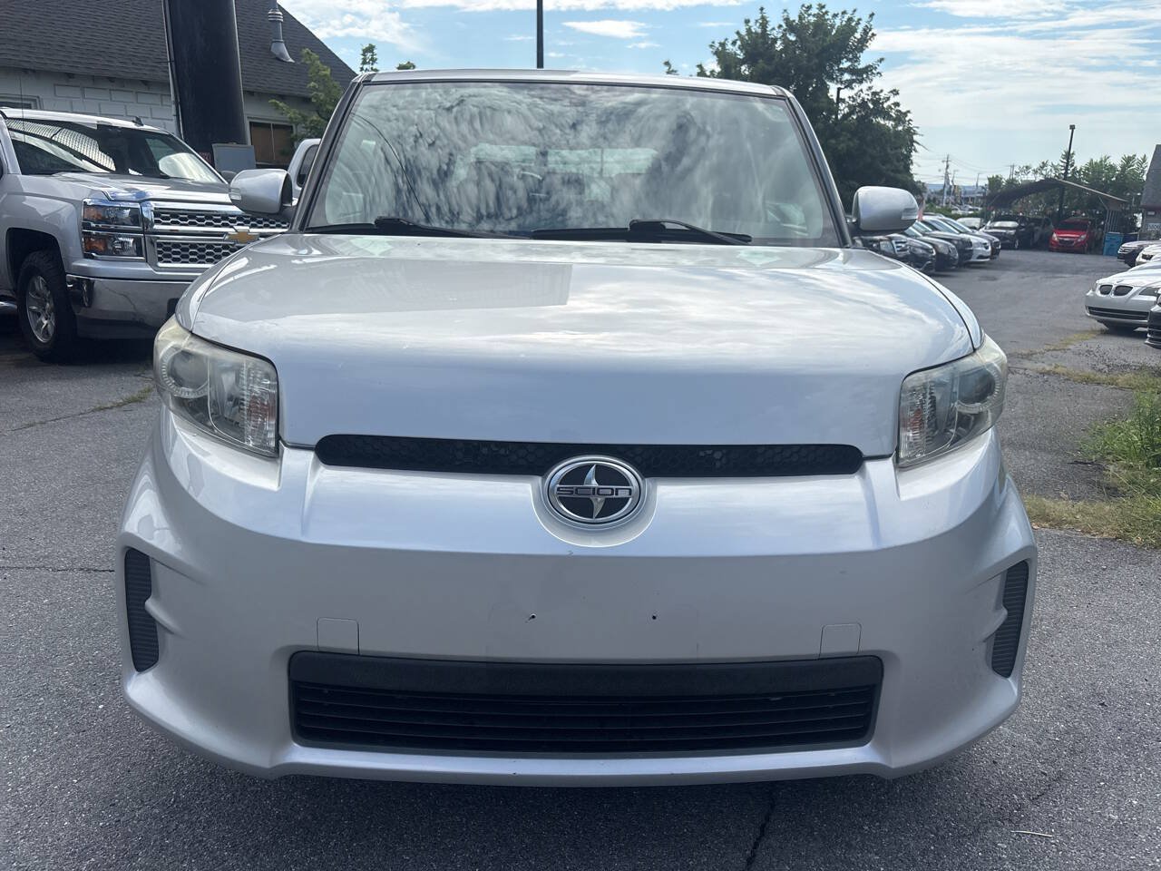 Used 2011 Scion xB FWD image 3