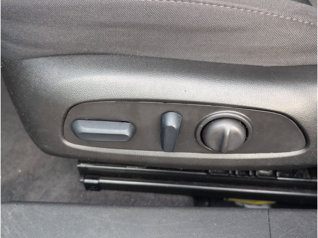 Used 2024 Chevrolet Malibu LT image 11