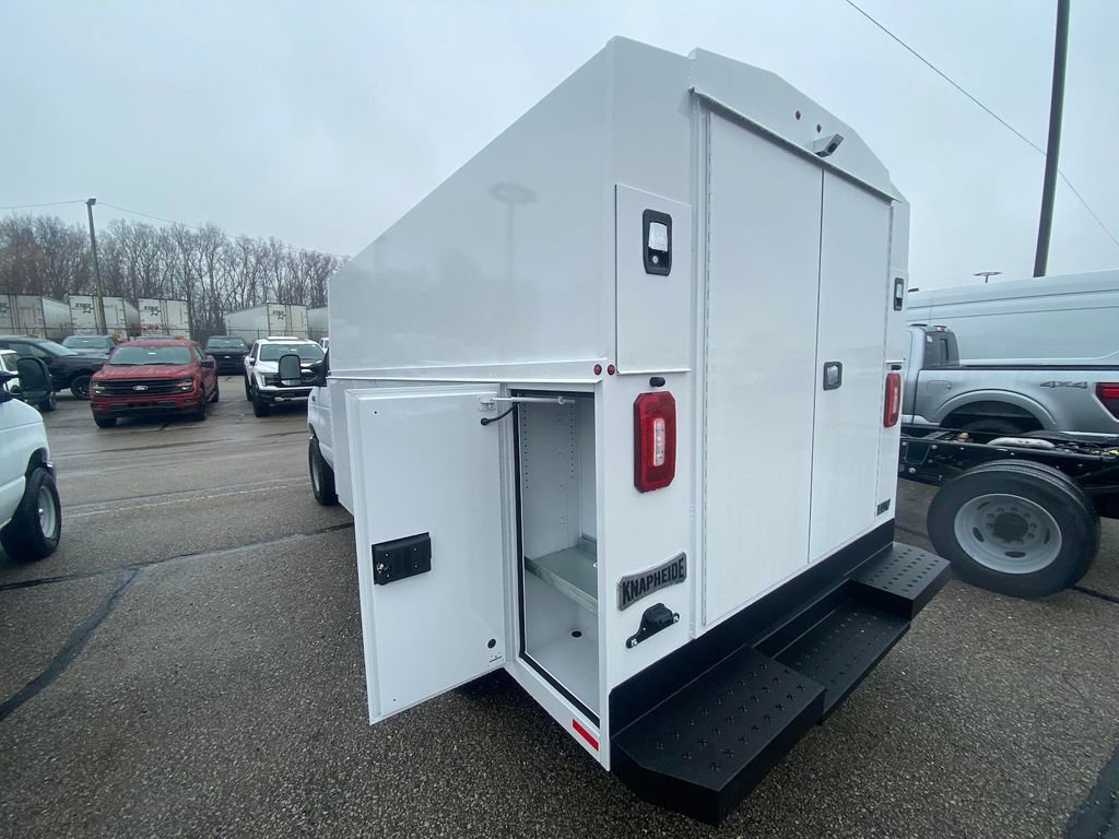 New 2026 Ford E-350 and Econoline 350 Super Duty w/ Power Equipment Group RWD image 12