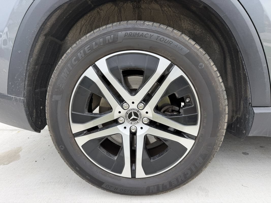 Used 2020 Mercedes-Benz GLS 450 4MATIC image 36