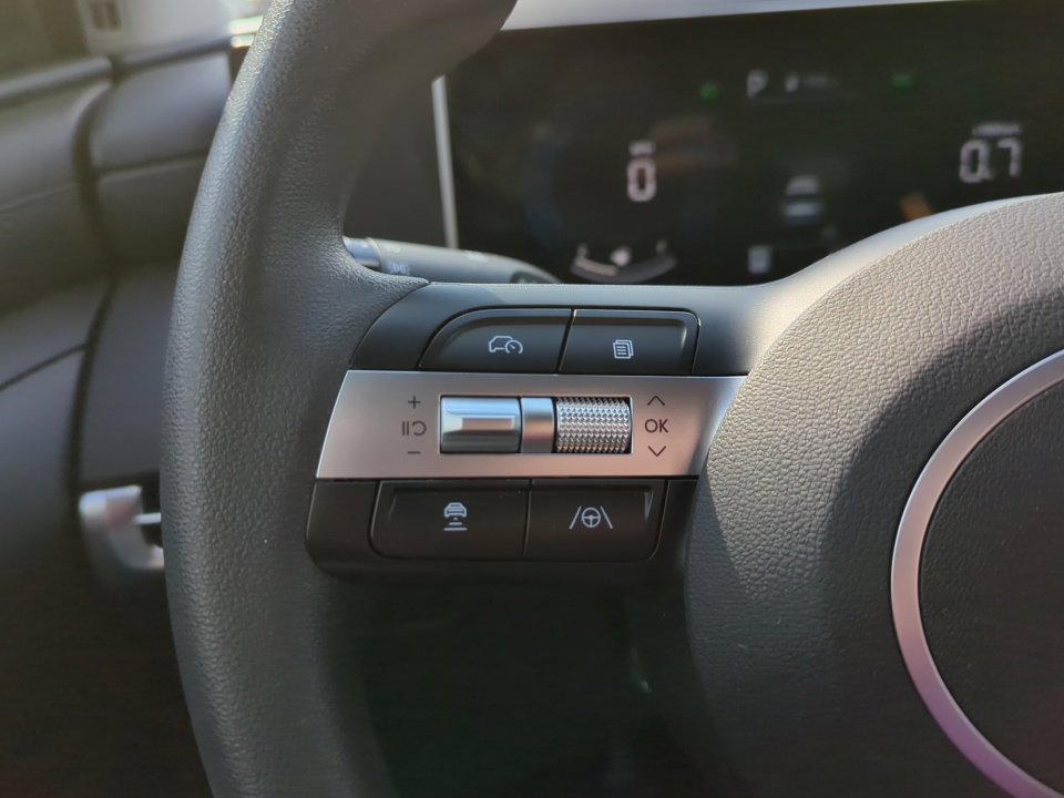 Certified 2025 Hyundai Tucson SEL image 29