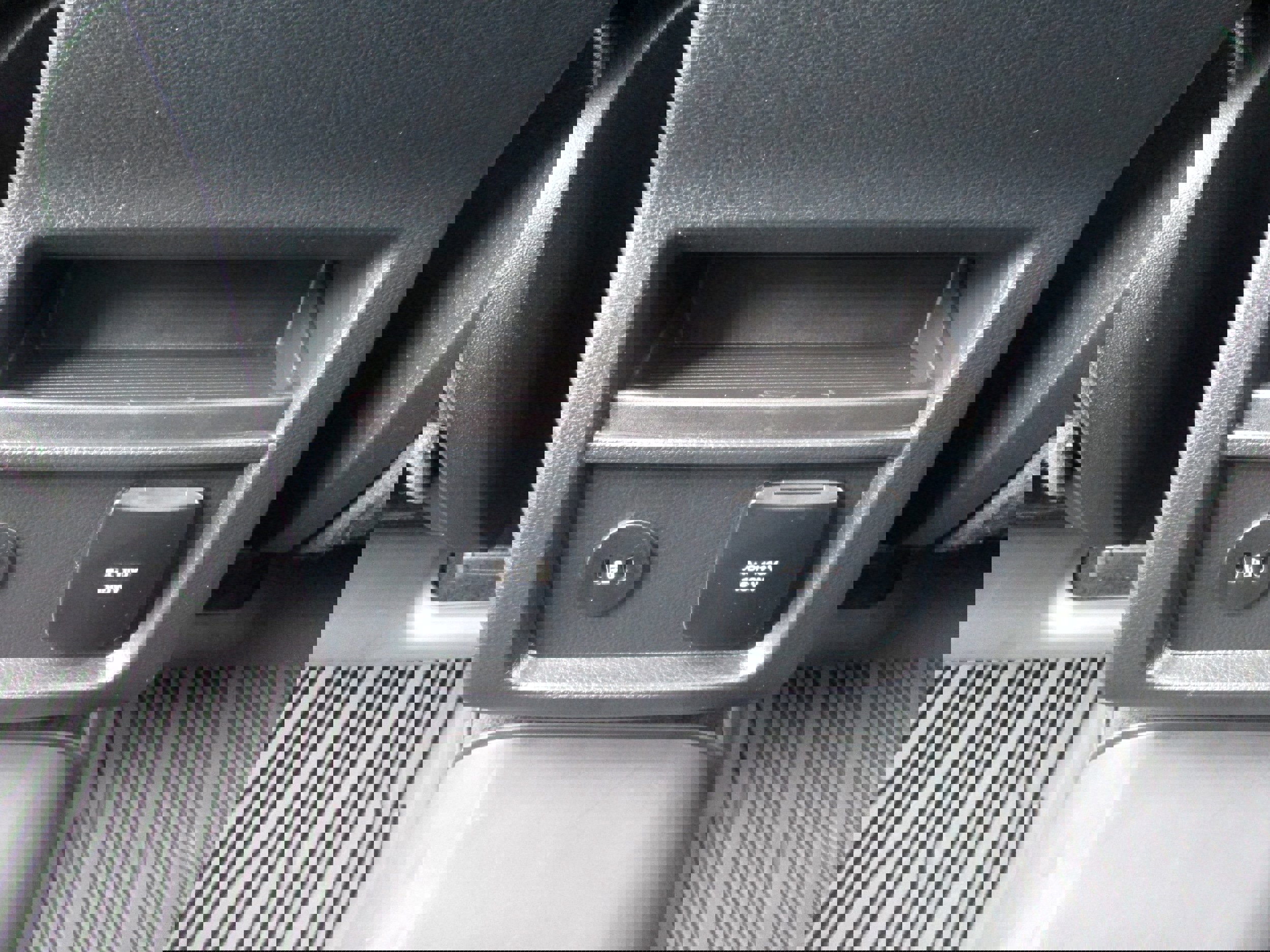 Used 2024 Ford Edge Titanium image 41