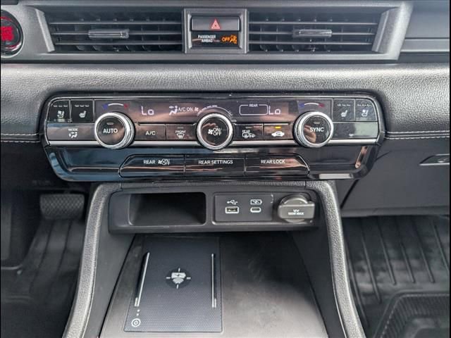 Used 2023 Honda Pilot Elite image 11