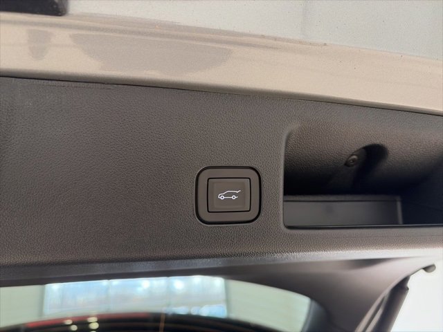 New 2026 Chevrolet Equinox EV LT image 14