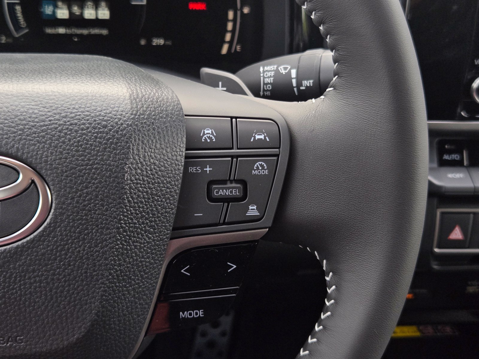 Used 2026 Toyota Camry SE FWD image 19