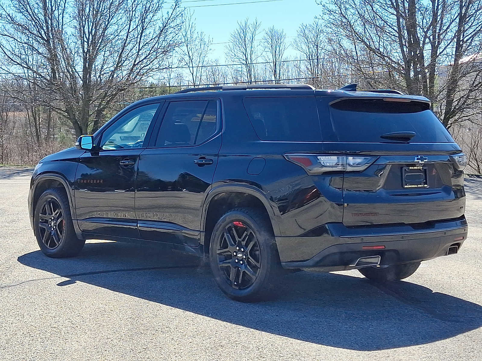 Used 2021 Chevrolet Traverse Premier w/ Redline Edition AWD/4WD image 5