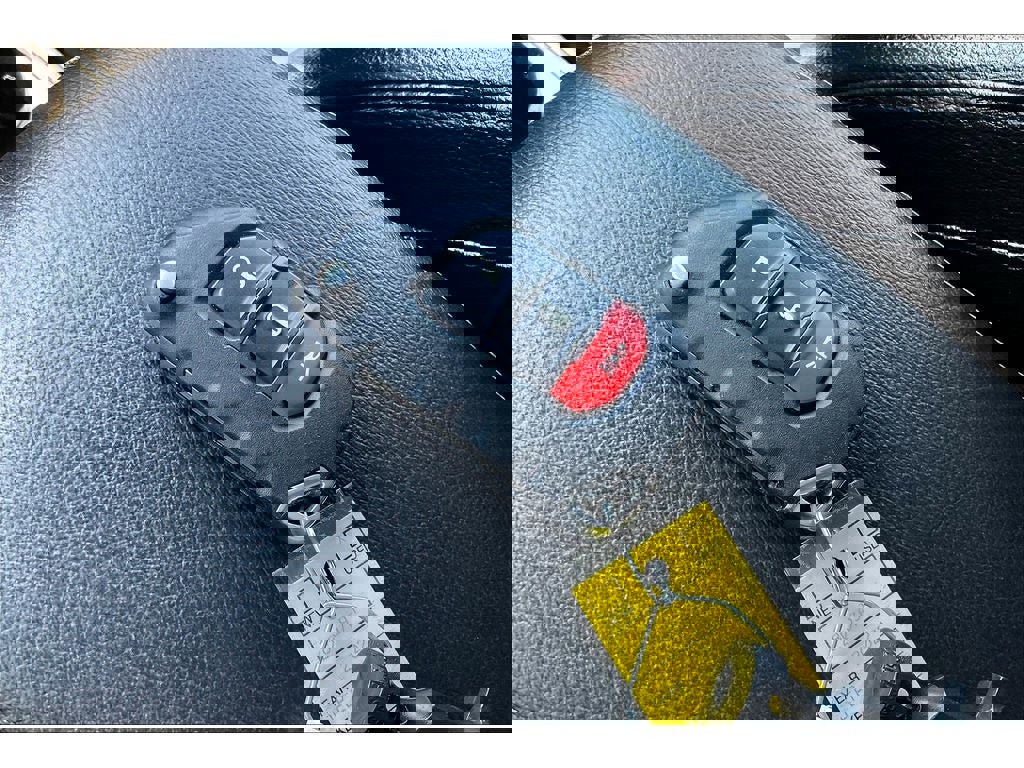 Used 2022 Jeep Wrangler Unlimited Sahara image 13