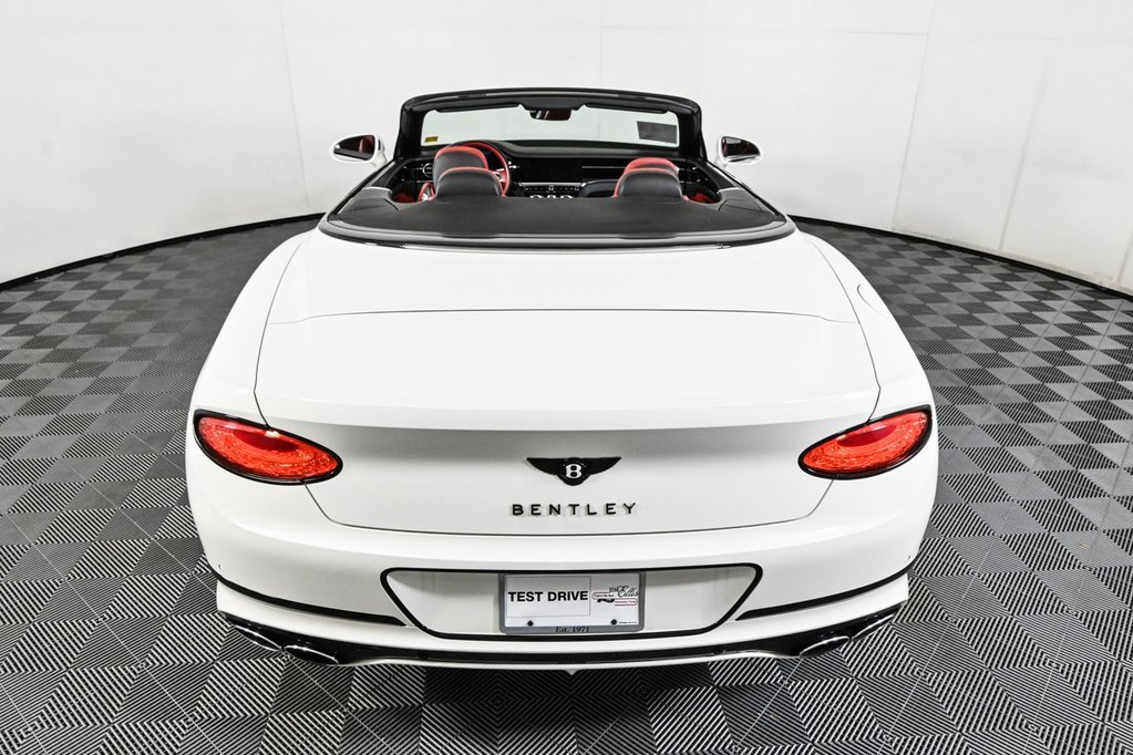 Used 2021 Bentley Continental GT image 4