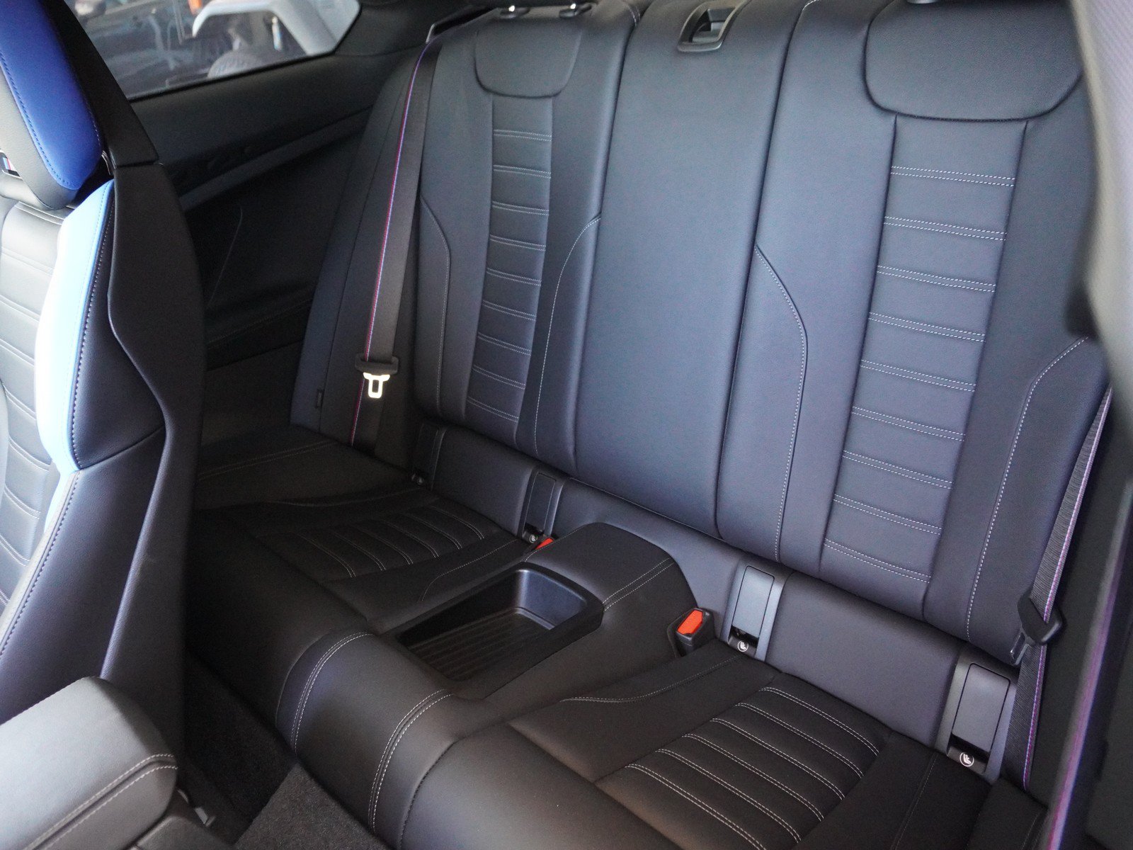Used 2025 BMW M2 w/ Lighting Package RWD image 11