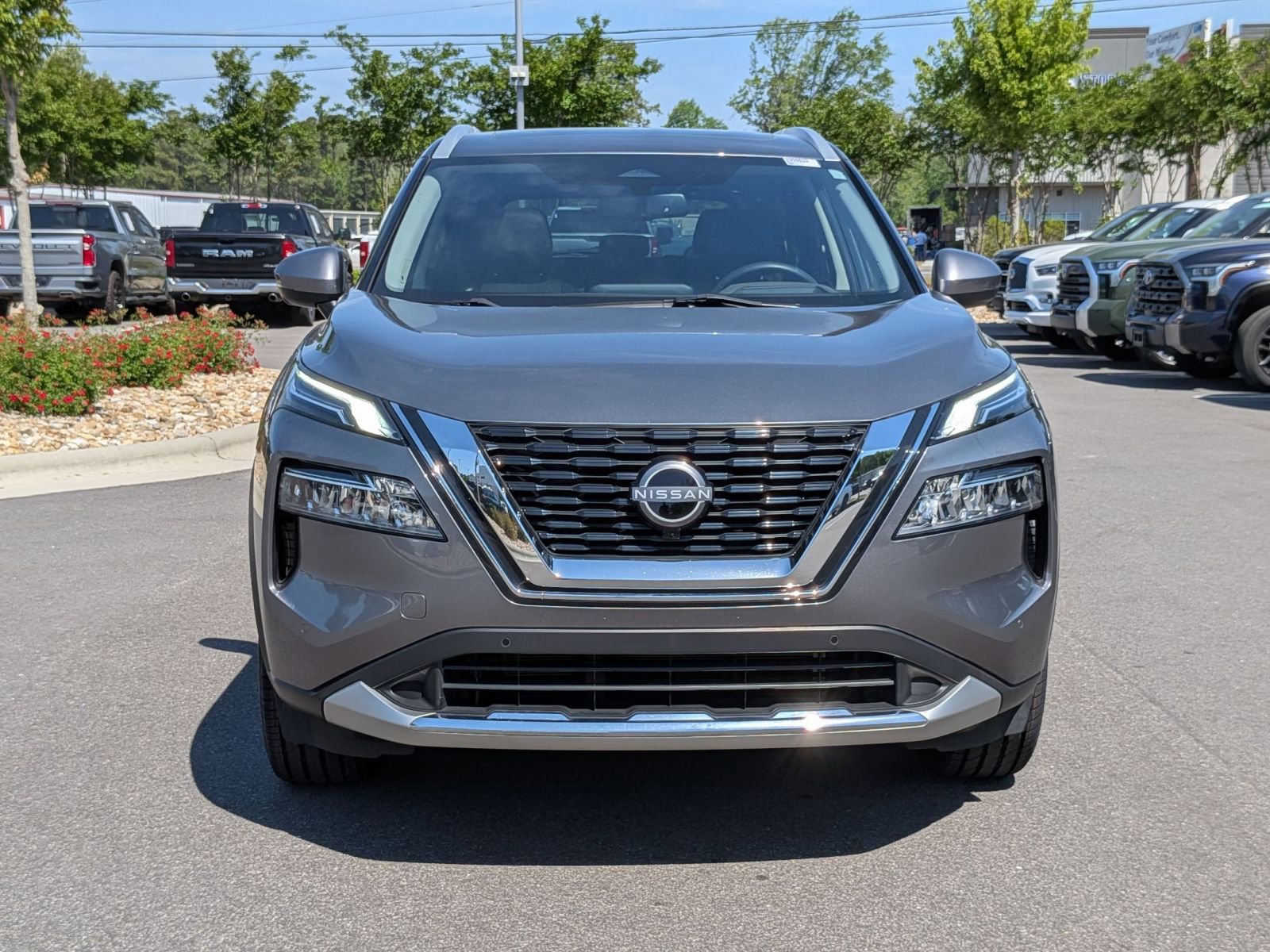 Used 2023 Nissan Rogue Platinum w/ Platinum Premium Package AWD/4WD image 8