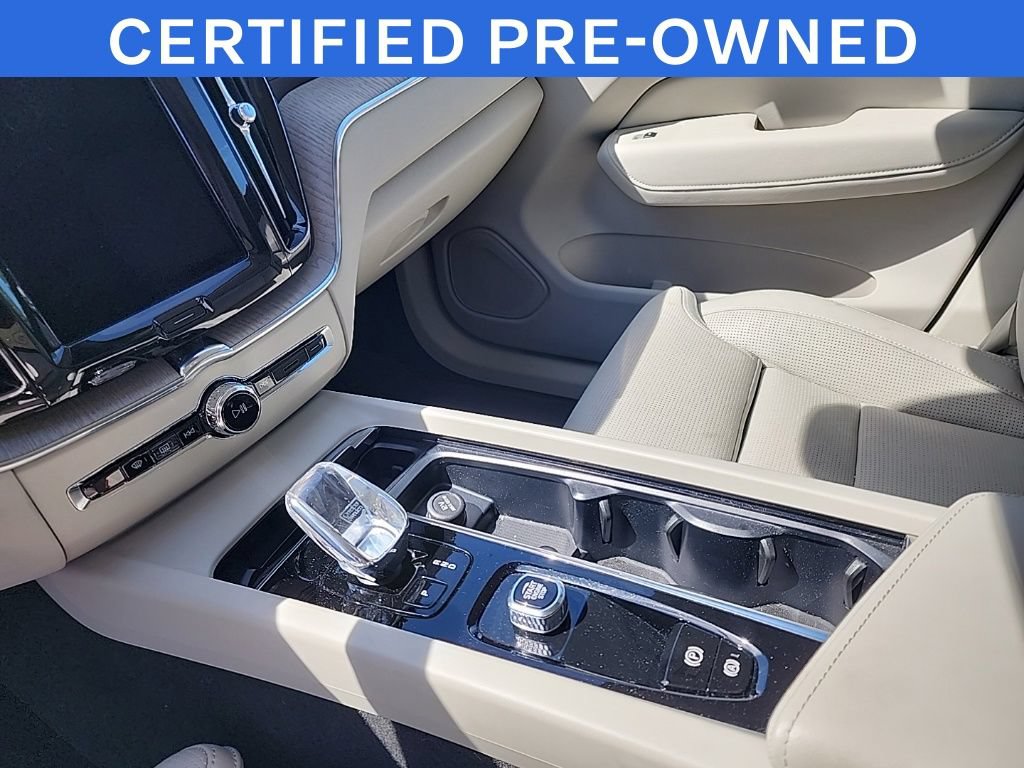 Certified 2023 Volvo XC60 T8 Ultimate w/ Climate Package AWD/4WD image 13