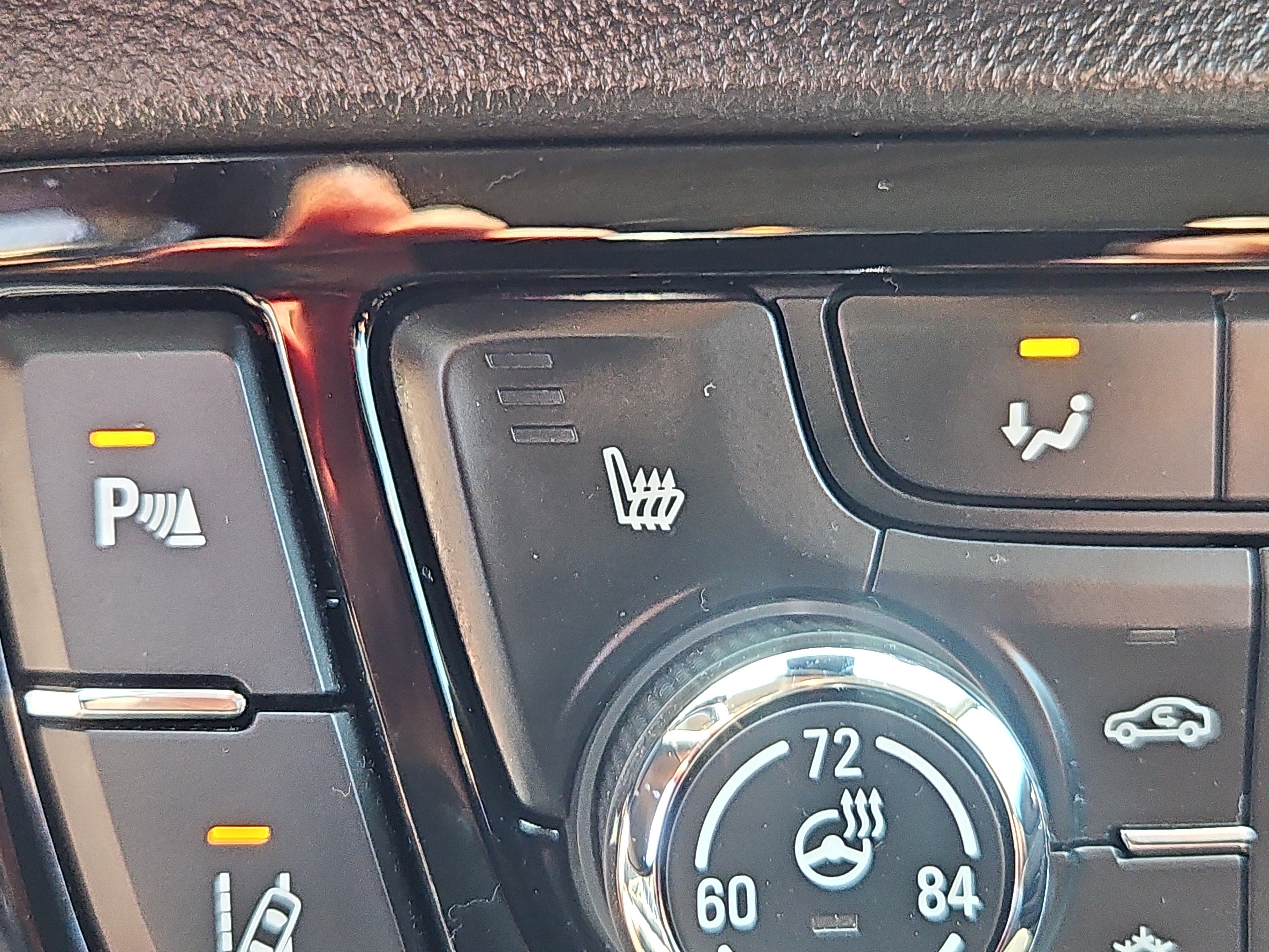 Used 2019 Buick Encore Essence w/ Safety Package II AWD/4WD image 12