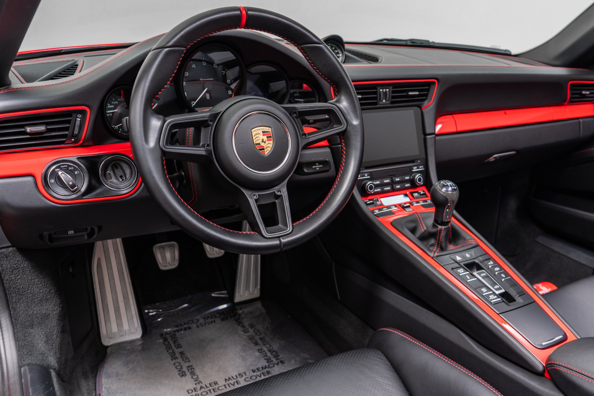 Used 2019 Porsche 911 Speedster RWD image 12
