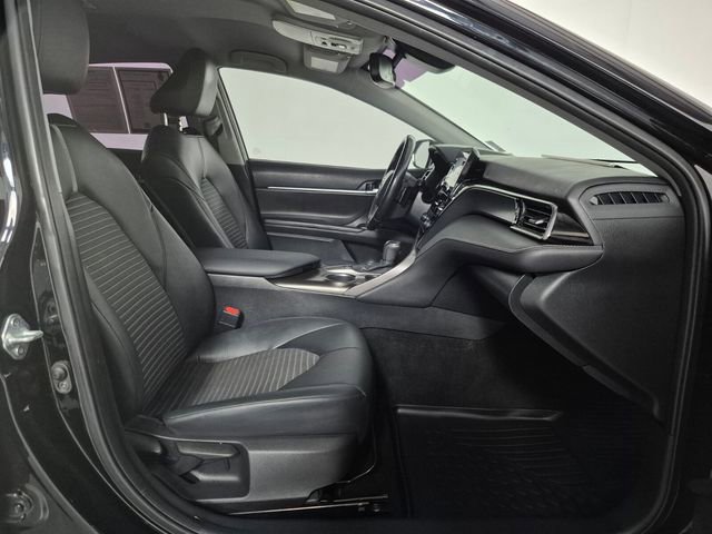 Used 2023 Toyota Camry SE w/ Convenience Package FWD image 32