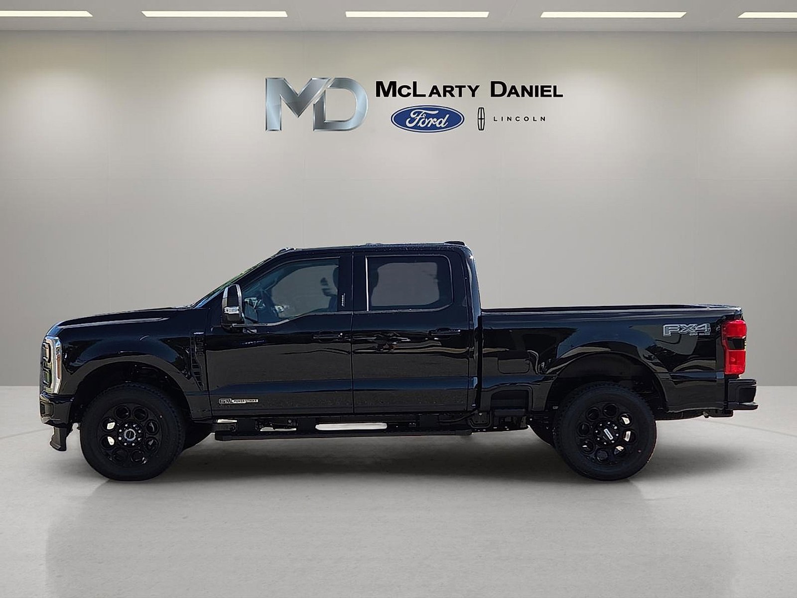 New 2026 Ford F350 Lariat image 3