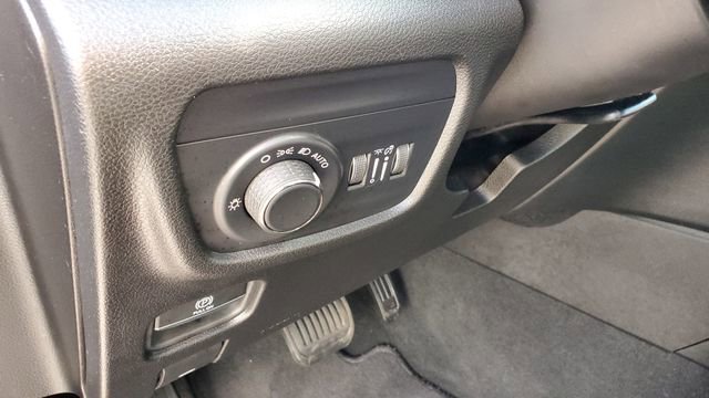 Certified 2024 Jeep Grand Cherokee L Altitude image 7