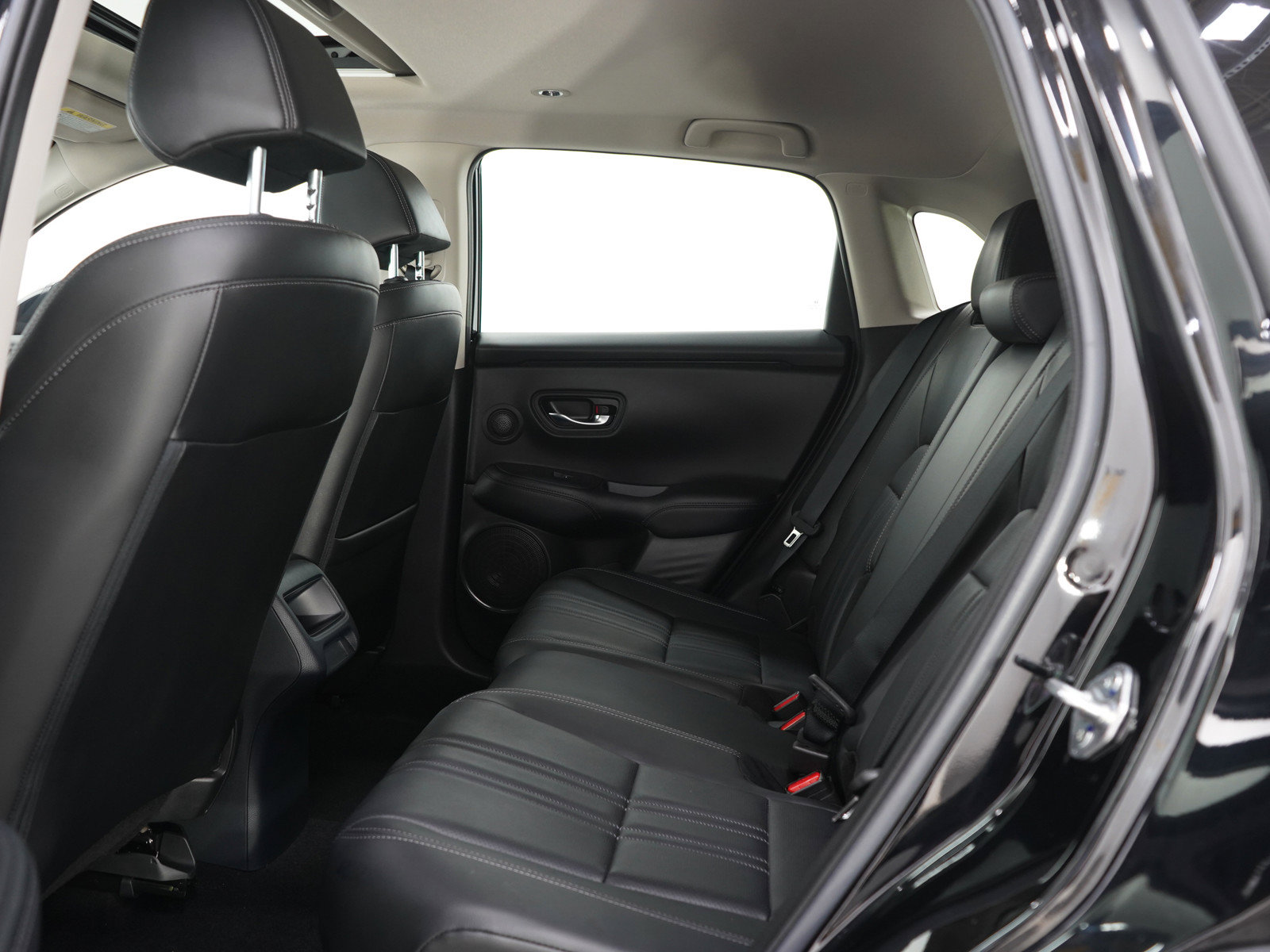 Used 2023 Honda HR-V EX-L image 14