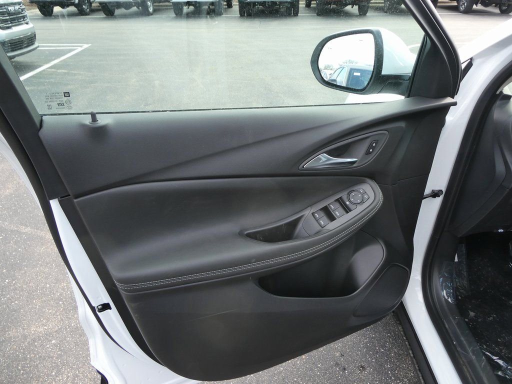 New 2026 Buick Encore GX Preferred w/ Comfort Package AWD/4WD image 18