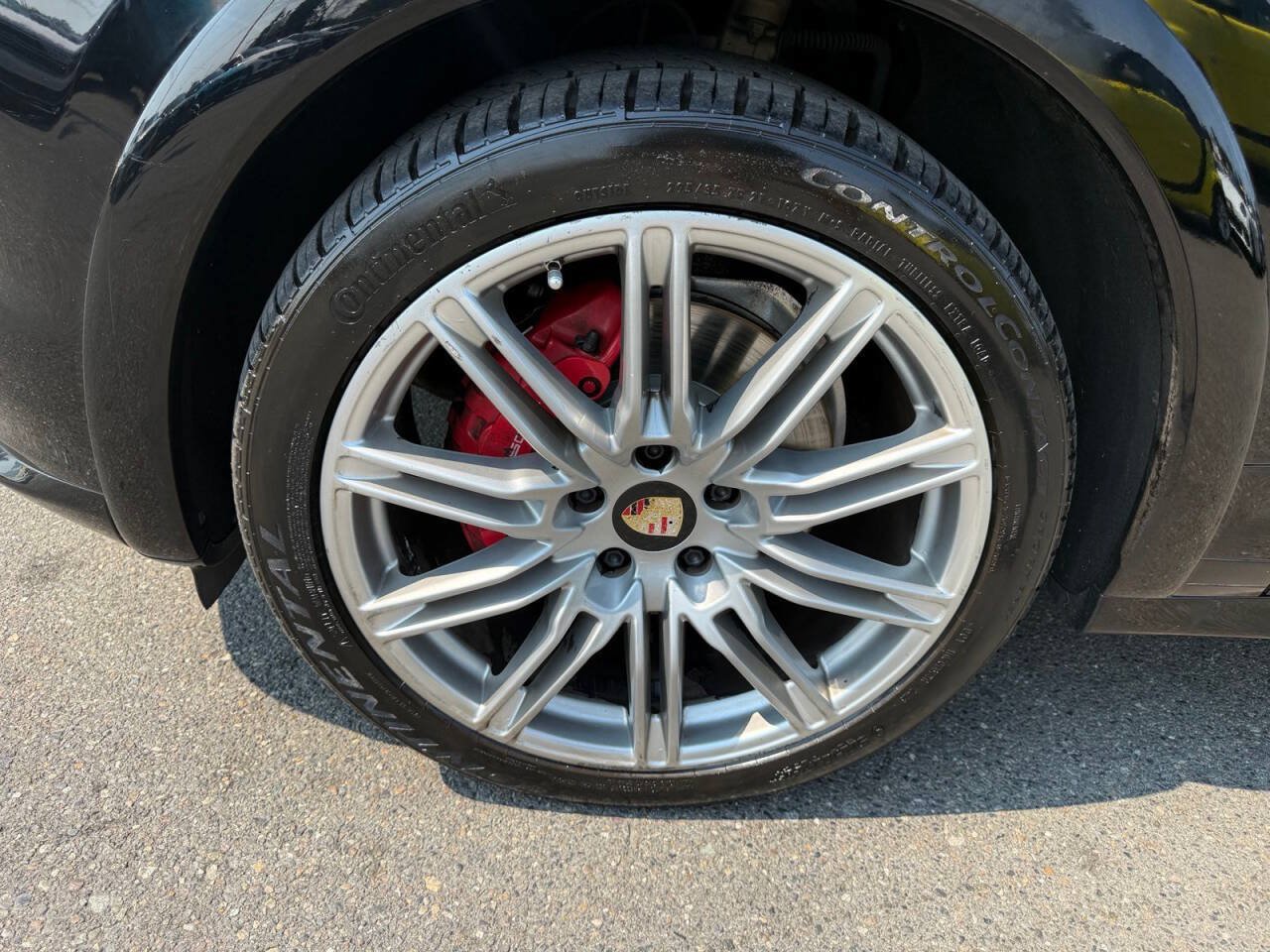 Used 2013 Porsche Cayenne GTS AWD/4WD image 13