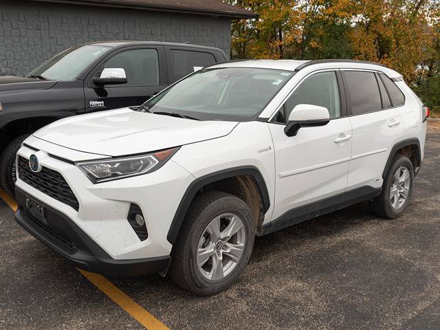 Used 2020 Toyota RAV4 XLE w/ All Weather Liner Package AWD/4WD image 4