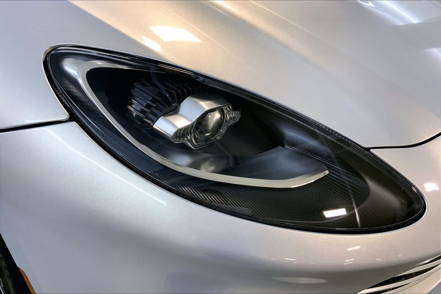 Used 2021 Aston Martin DBX AWD/4WD image 27