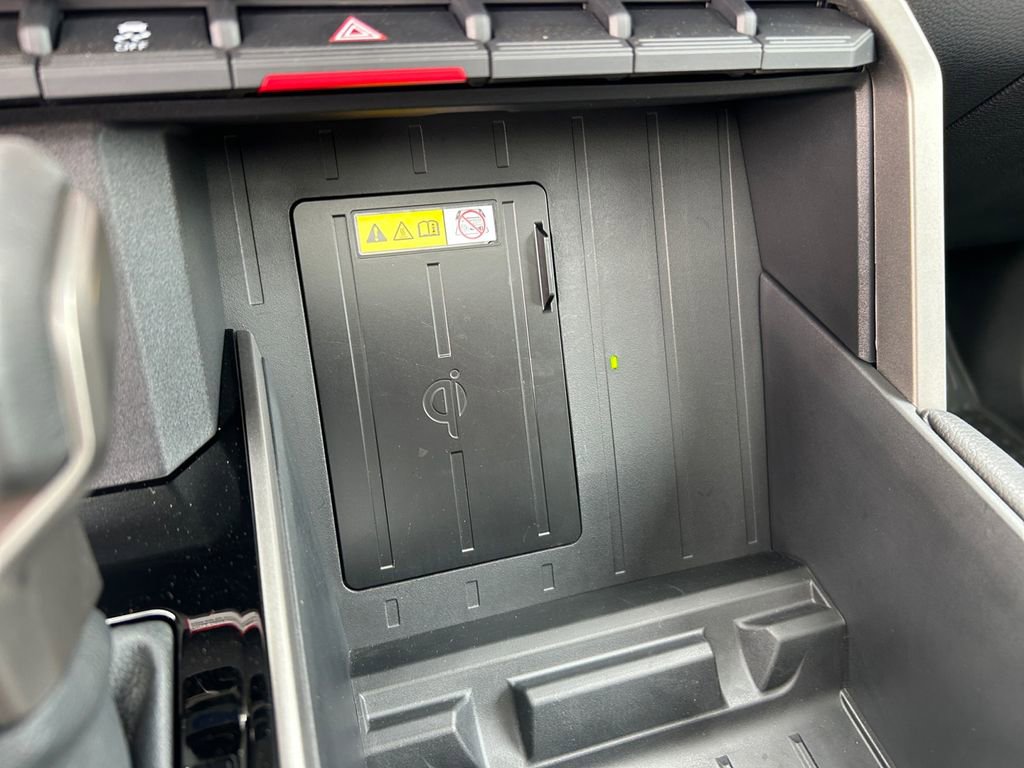 Used 2024 Toyota Tundra Limited image 37