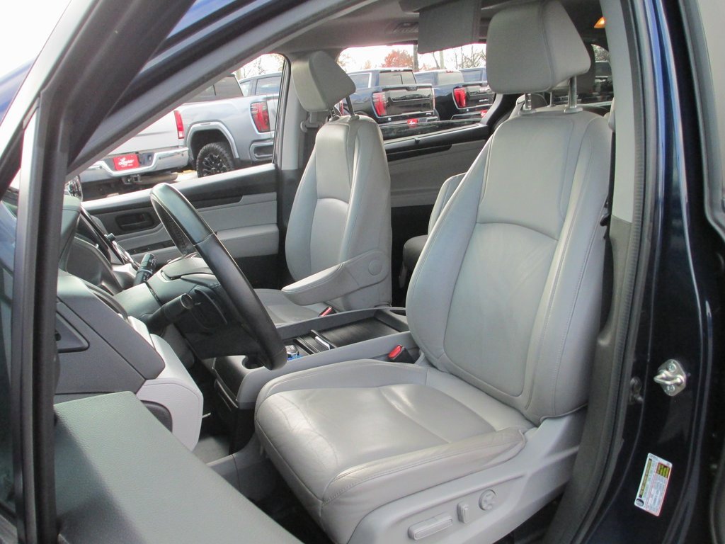 Used 2018 Honda Odyssey EX-L image 18