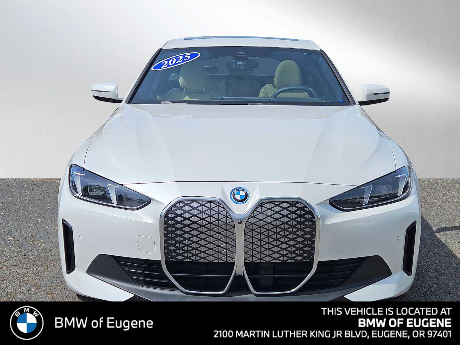 Used 2025 BMW i4 xDrive40i w/ Premium Package AWD/4WD image 8