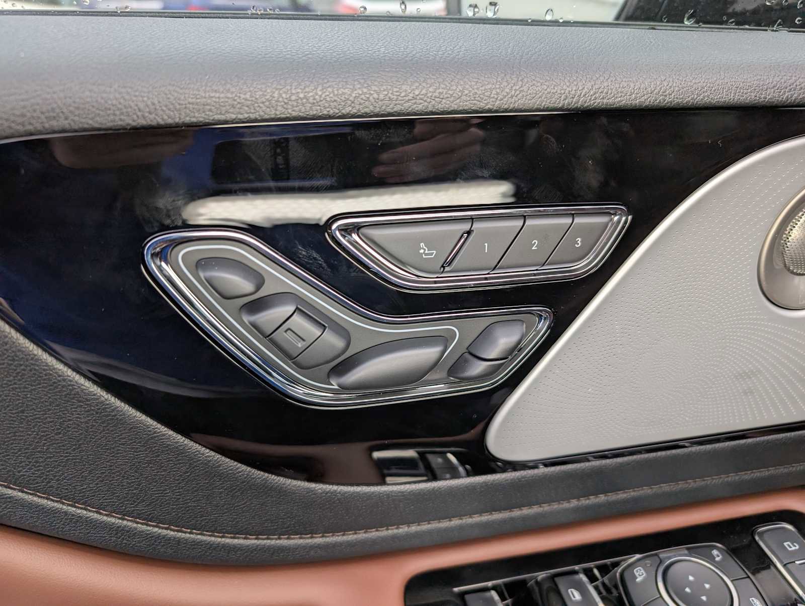 New 2026 Lincoln Aviator Reserve image 32