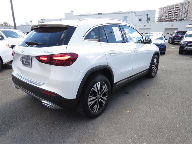 Used 2025 Mercedes-Benz GLA 250 4MATIC image 4